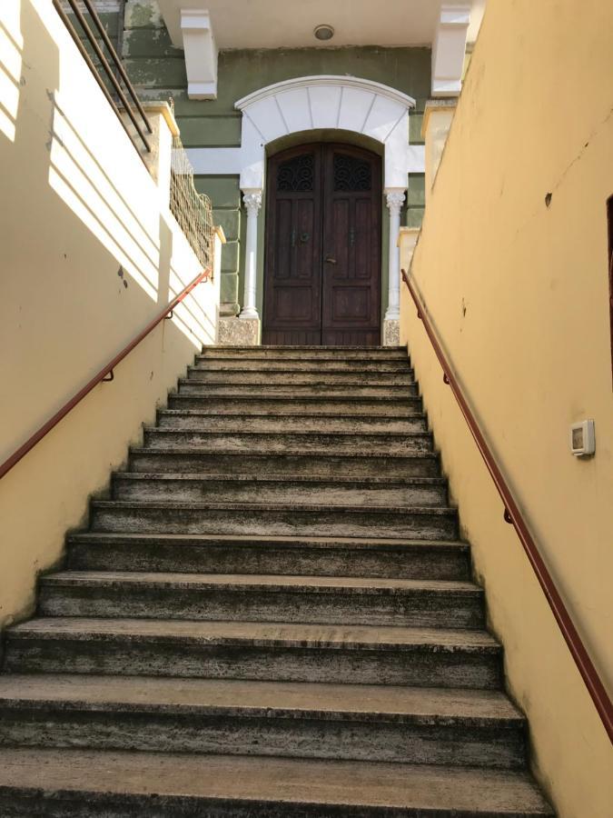 Il Poeta Sul Mare Bed & Breakfast
